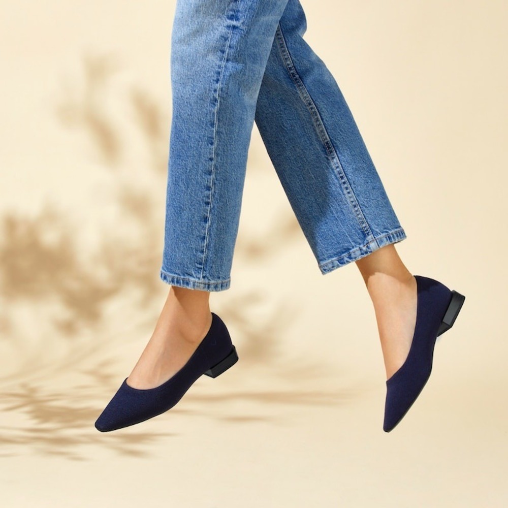 Vivaia Pointed-Toe Knit Block Heel Pumps Comfortable Flats Shoes Size 8 EUR 39